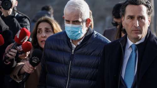 Ενταση στη δίκη με τον Φιλιππίδη: Κατηγόρησε δικηγόρο ότι μανατζάρει καλλιτέχνες με τον αδελφό της Παπαχαραλάμπους