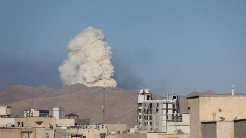 Για ακόμη καταστροφικότερη απάντηση στις ισραηλινές επιθέσεις προειδοποιεί το Ιράν - Νέες εκρήξεις στην Τεχεράνη