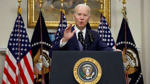 ΗΠΑ: &quot;Το τραπεζικό σύστημα είναι στέρεο, οι καταθέσεις θα διασφαλιστούν&quot;- Παρέμβαση Μπάιντεν μετά την κατάρρευση της SVB