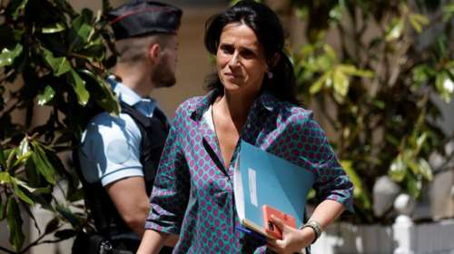 Χρυσούλα Ζαχαροπούλου: Περιγραφή - σοκ και από τρίτη γυναίκα για την υπουργό του Μακρόν - Οι καταγγελίες για βιασμό