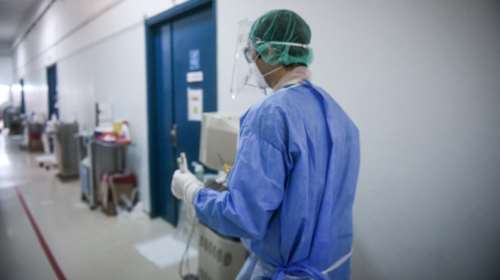 Κορονοϊός: Πέθανε γυναίκα στη Λάρισα - Στους 215 οι νεκροί