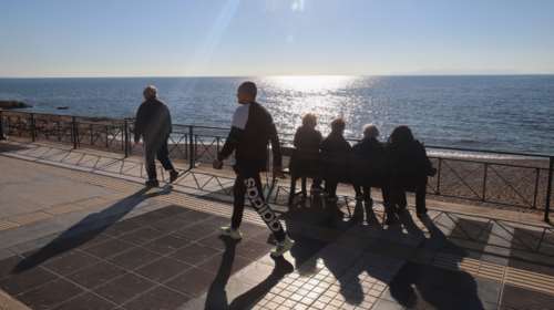 Καιρός: Έως τους 26 βαθμούς το θερμόμετρο - Με ηλιοφάνεια και χωρίς βροχές το τριήμερο της 28ης Οκτωβρίου