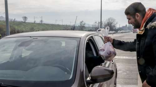 Αμετακίνητοι οι αγρότες στα μπλόκα: Κλείνουν τη Δευτέρα τις σήραγγες των Τεμπών για τα φορτηγά