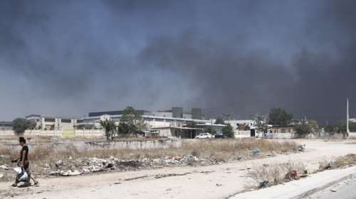 Φωτιά στον Ασπρόπυργο: Μηνύματα από το 112 &quot;Κλείστε πόρτες και παράθυρα&quot; - Στις φλόγες εργοστάσια και αποθήκες