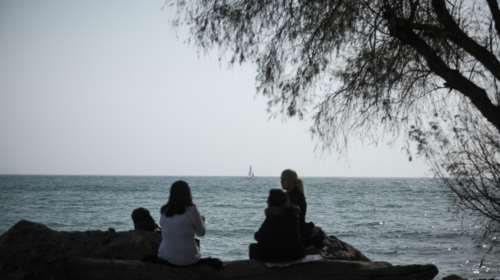 Τρόμος στην Φρεαττύδα: Συνελήφθησαν οι τέσσερις νεαροί που προσπάθησαν να βιάσουν 17χρονη - Την έσωσε 22χρονος