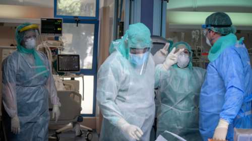 Κορονοϊός: Στους 423 οι νεκροί - Τρεις θάνατοι μέσα σε λίγες ώρες