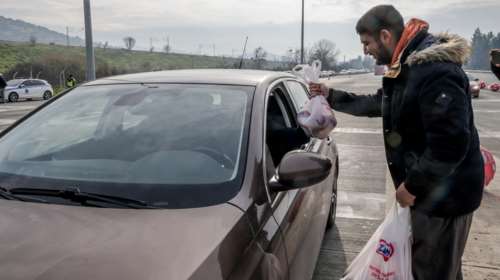 Αμετακίνητοι οι αγρότες στα μπλόκα: Κλείνουν τη Δευτέρα τις σήραγγες των Τεμπών για τα φορτηγά