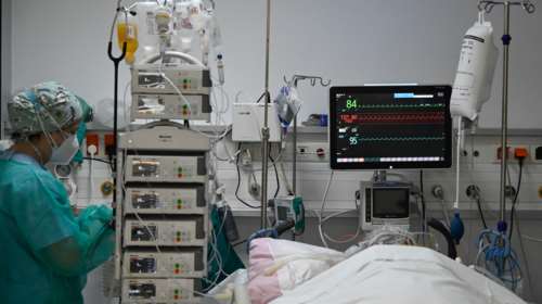 Κορονοϊός: Επελαύνει η υποπαραλλαγή Eris - 33 θάνατοι την τελευταία εβδομάδα