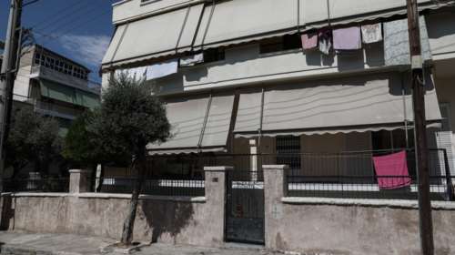 Έγκλημα στην Αγία Βαρβάρα: Νεκρή η 64χρονη με δύο σφαίρες - Αναζητείται ο εν διαστάσει σύζυγος