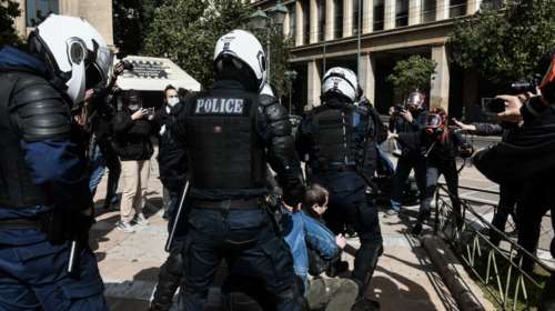 Σάλος με τον αστυνομικό που αποκάλεσε πουτ@@@ τη μάνα δικηγόρου - &quot;Σε διαβεβαιώ, δεν είμαι&quot; απαντά η ίδια [βίντεο]