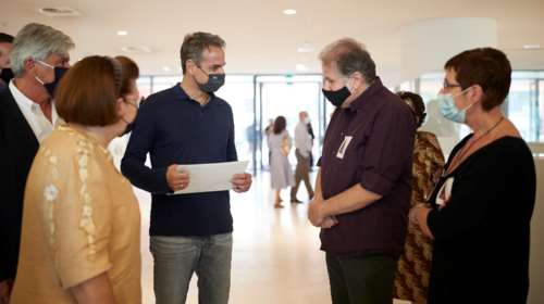 Μητσοτάκης: Επίσκεψη στο Μουσείο Σύγχρονης Τέχνης - Έφυγε οδηγώντας ένα Tesla [εικόνες]