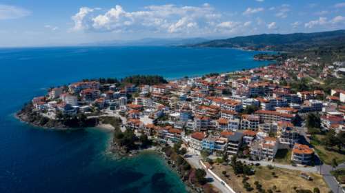 Χαλκιδική: Έσωσαν ύστερα από τιτάνια προσπάθεια 3χρονο από βέβαιο πνιγμό - Δεν σταμάτησε να βγάζει νερό από το στόμα