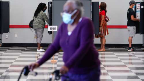 Εκλογές ΗΠΑ: Τραμπ και Μπάιντεν προς άγραν των ηλικιωμένων ψηφοφόρων