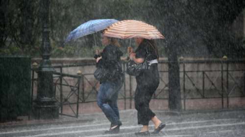 Ισχυρές καταιγίδες, βροχές και πτώση της θερμοκρασίας σε όλη τη χώρα