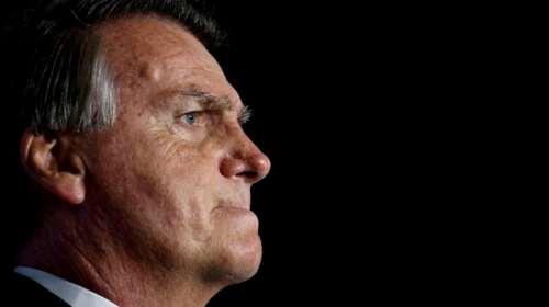 Επιστρέφει στη Βραζιλία ο πρώην πρόεδρος Μπολσονάρου μετά από 3 μήνες στις ΗΠΑ - Με ποιες διώξεις κινδυνεύει