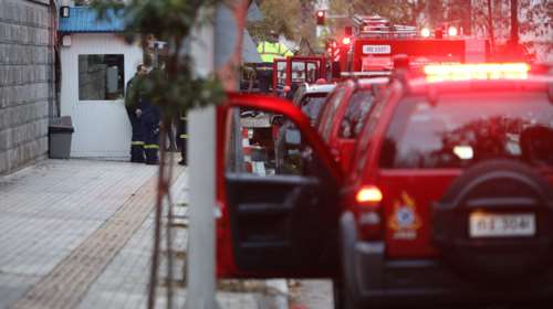 Φωτιά σε αποθήκη του Μεγάρου Μαξίμου - Αμεση επέμβαση της Πυροσβεστικής [βίντεο]