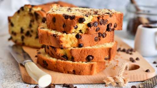 Κέικ με ταχίνι και κομμάτια σοκολάτας - Πανεύκολη και νηστίσιμη συνταγή