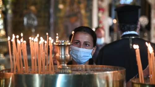 Κοίμηση της Θεοτόκου: Η Θεομήτωρ εκοιμήθη και μετέστη – Η Ορθοδοξία γιορτάζει
