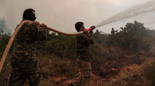 Φωτιά στα Ιωάννινα: Σε δασική έκταση στη Λεύκα Κόνιτσας - Επιτόπου επίγειες και εναέριες δυνάμεις