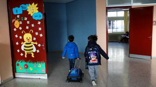 Βόλος: Μαθητής δημοτικού με αρνητές γονείς επέστρεψε στο σχολείο μετά από 3,5 μήνες απουσίας