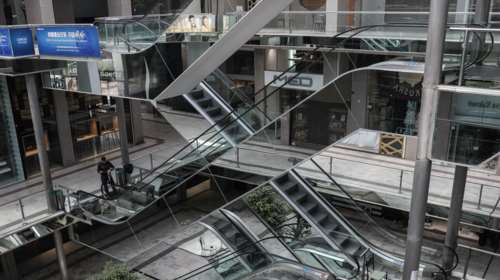 Η τρίτη φάση επιστροφής στην κανονικότητα: Τι ανοίγει από σήμερα, τι φοβούνται οι ειδικοί