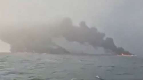 Θρίλερ στη Βρετανία: Σύγκρουση δεξαμενόπλοιου και φορτηγού πλοίου στη Βόρεια Θάλασσα, ξέσπασε φωτιά [εικόνες-βίντεο]