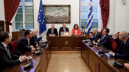 Γεραπετρίτης σε βουλευτές της ΝΔ: Διαφωνία για την απαγόρευση οικονομικής δραστηριότητας σε βραχονησίδες - Καρφιά για Κυπριακό