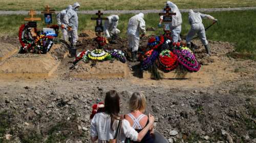 Στη "δίνη" του κορονοϊού ξανά Ευρώπη και ΗΠΑ - Ανησυχία από την αναζωπύρωση, χιλιάδες τα κρούσματα καθημερινά