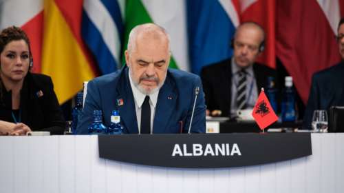 Η σαρκαστική απάντηση του Έντι Ράμα στο ψήφισμα του ΕΛΚ για την ορκωμοσία Μπελέρη