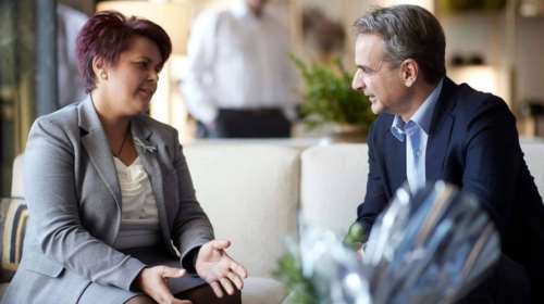 Συνάντηση Μητσοτάκη με πολύτεκνη αγρότισσα - Η 39χρονη με τις δημοφιλείς συνταγές στο Tik Tok