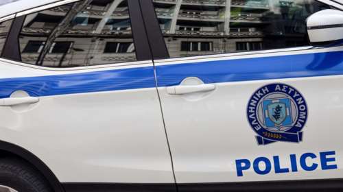 Π. Φάληρο: Συνελήφθησαν δύο ανήλικοι για απόπειρα ληστείας - Έκλειναν με ΙΧ τον δρόμο σε γυναίκα