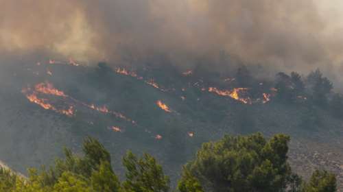 Σε κατάσταση έκτακτης ανάγκης κηρύχθηκε η Ρόδος λόγω των πυρκαγιών