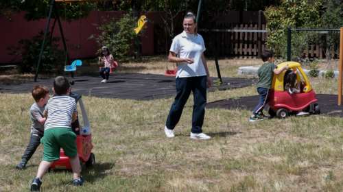 Βρεφονηπιακοί σταθμοί ΟΑΕΔ: Από αύριο οι αιτήσεις για 121 προσλήψεις - Όλες οι προϋποθέσεις