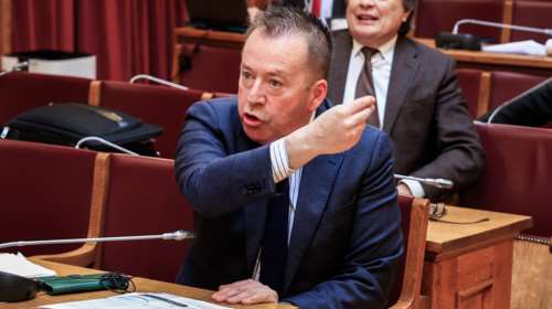 Κόκκαλης στη Βουλή για τα Τέμπη: &quot;Ως εδώ η συγκάλυψη&quot; - Για αντιθεσμική συμπεριφορά κάνει λόγο η πλειοψηφία