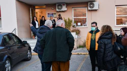 Παρέμβαση εισαγγελέα για τις καταγγελίες ότι στον Πύργο κυκλοφορούν έξω ύποπτα κρούσματα