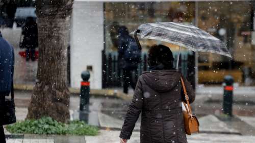 Απότομη αλλαγή του καιρού από την Κυριακή: Βροχές, χιόνια και πολύ κρύο - Στους 10 βαθμούς η θερμοκρασία στην Αθήνα