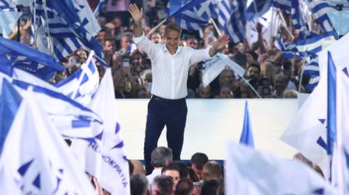 Γιατί ο Μητσοτάκης ζήτησε ποσοστά... καύσωνα στις κάλπες της Κυριακής: Ο κίνδυνος αδύναμης πλειοψηφίας και οι ακραίες φωνές