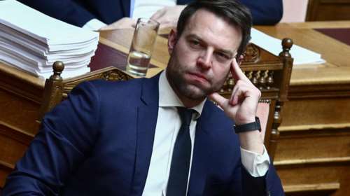 Στα ύψη η κόντρα για τα αστακοκάραβα του Κασσελάκη: &quot;Με λένε Ρίζο και όπως θέλω τα γυρίζω&quot; - &quot;Ανεπάγγελτα τζάκια&quot;