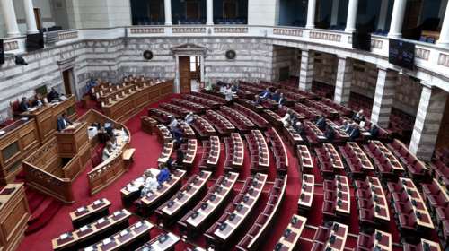 Βουλή: Ξεκινά η συζήτηση στην Ολομέλεια για το νέο εργασιακό νομοσχέδιο - Τι περιλαμβάνει