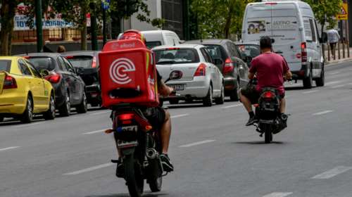 Χωρίς delivery 12:00 με 17:00 σήμερα λόγω καύσωνα: Τα μέτρα από το υπουργείο Εργασίας