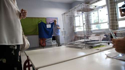 Το εκλογικό δίλημμα των 100 ημερών: Μητσοτάκης ή Τσίπρας - Ποιος τα καταφέρνει καλύτερα στην οικονομία