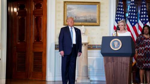 Αδιόρθωτος Τραμπ: Θέλει επαναληπτικές εκλογές λόγω της επιστολικής ψήφου - Έτσι ψηφίζει κι ο ίδιος