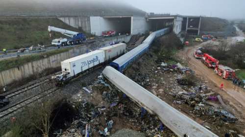 Τέμπη: 31 συγγενείς θυμάτων ζητούν την τιμωρία των ελεγκτών Δημόσιας Διοίκησης για καθυστέρηση της &quot;717&quot;