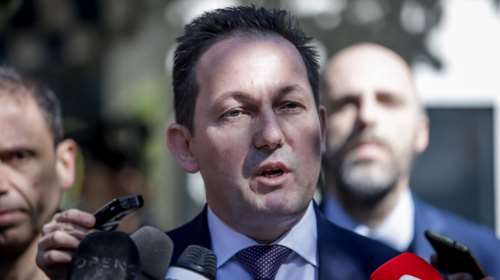 Σκληρή απάντηση Πέτσα σε Τσίπρα: Ψεύδεται ασύστολα - Είχε ενημερωθεί για τη συνάντηση με τους Τούρκους στο Βερολίνο