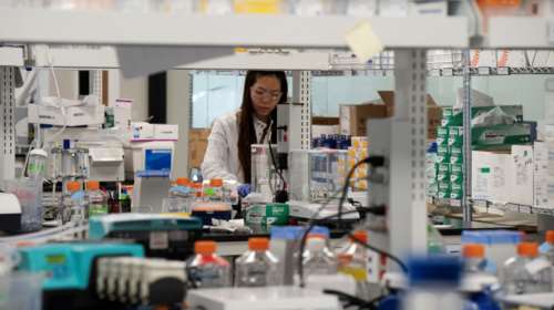 Νέα έρευνα: Κι όμως η φαμοτιδίνη για τις καούρες στο στομάχι μπορεί να θεραπεύει τον κορονοϊό