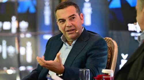 Τσίπρας: Έτσι την πάτησε ο Μητσοτάκης με τον Σαμαρά -  Ο Φλωράκης έλεγε &quot;όταν κατουράς στη θάλασσα, το βρίσκεις στο αλάτι&quot;