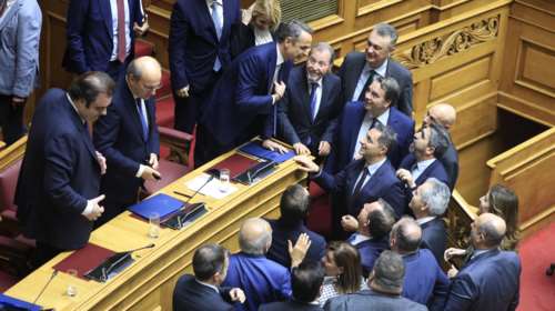 Βουλή: Εγκρίθηκε με 159 "ναι" ο κρατικός προϋπολογισμός του 2026