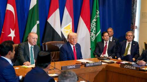 Politico: Ο Τραμπ δεσμεύτηκε στους ηγέτες αραβικών κρατών ότι δεν θα επιτρέψει στο Ισραήλ να προσαρτήσει τη Δυτική Όχθη