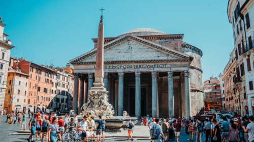 Τραγωδία στη Ρώμη: Ιάπωνας τουρίστας έπεσε από μεγάλο ύψος και έχασε τη ζωή του στο Πάνθεον [βίντεο]