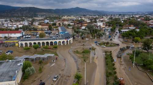 Xωρίς πόσιμο νερό για 9η ημέρα ο Βόλος - Ανυπολόγιστες ζημιές στην οικονομία και τον τουρισμό